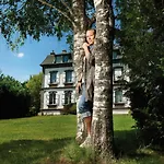 Domaine De Fondain 4*