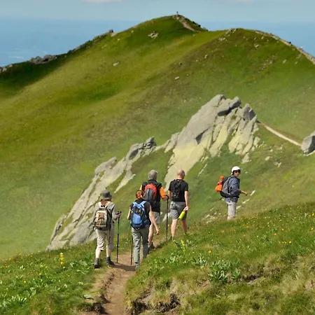 فندق مبيت وإفطار Domaine De Fondain Laqueuille